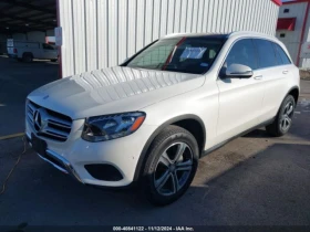  Mercedes-Benz GLC 30...