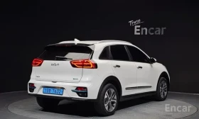 Kia Niro ОБДУХВАНЕ / 64 KWH / FWD / ДИСТРОНИК / ЛИЗИНГ | Auto.bg — изображение 2