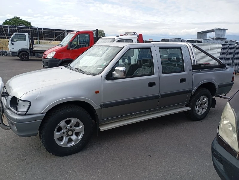 Isuzu Rodeo 3.1td, снимка 2 - Автомобили и джипове - 46452745