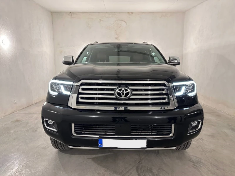 Toyota Sequoia 5.7 V8 4x4 Platinum* 26000km* НАЛИЧНА, снимка 2 - Автомобили и джипове - 49459953