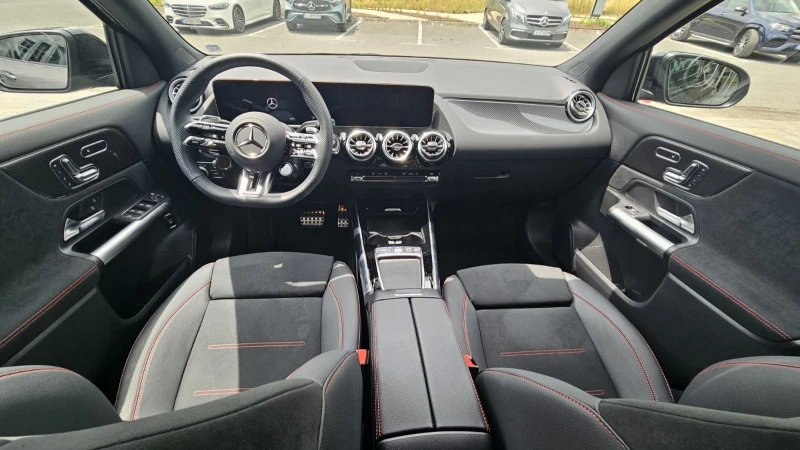 Mercedes-Benz GLA 35 4MATIC, снимка 12 - Автомобили и джипове - 49705813