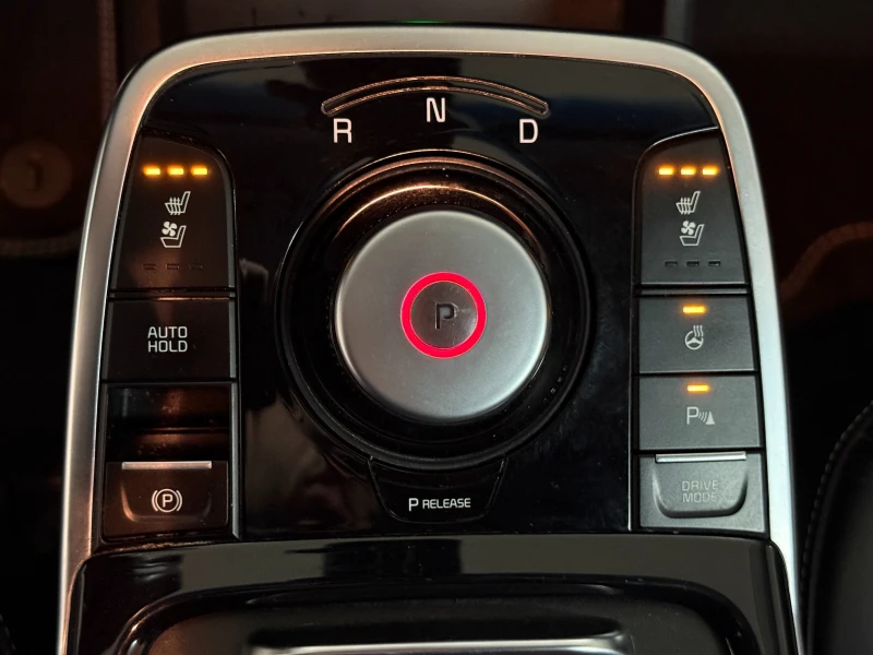 Kia Niro Executive Line 64kWh SOH100%, снимка 11 - Автомобили и джипове - 52878421
