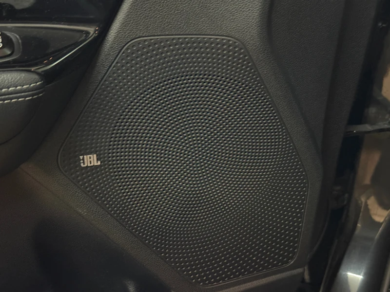 Kia Niro Executive Line 64kWh SOH100%, снимка 9 - Автомобили и джипове - 52878421