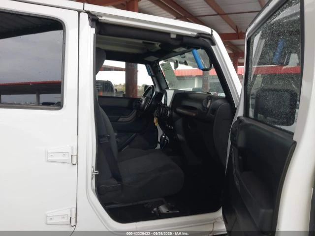 Jeep Wrangler UNLIMITED SPORT 2012 - изображение 5