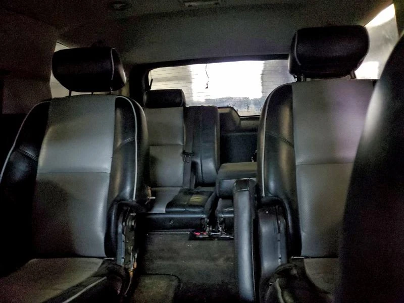 Cadillac Escalade 6.2L 8 All wheel drive, снимка 13 - Автомобили и джипове - 53090387