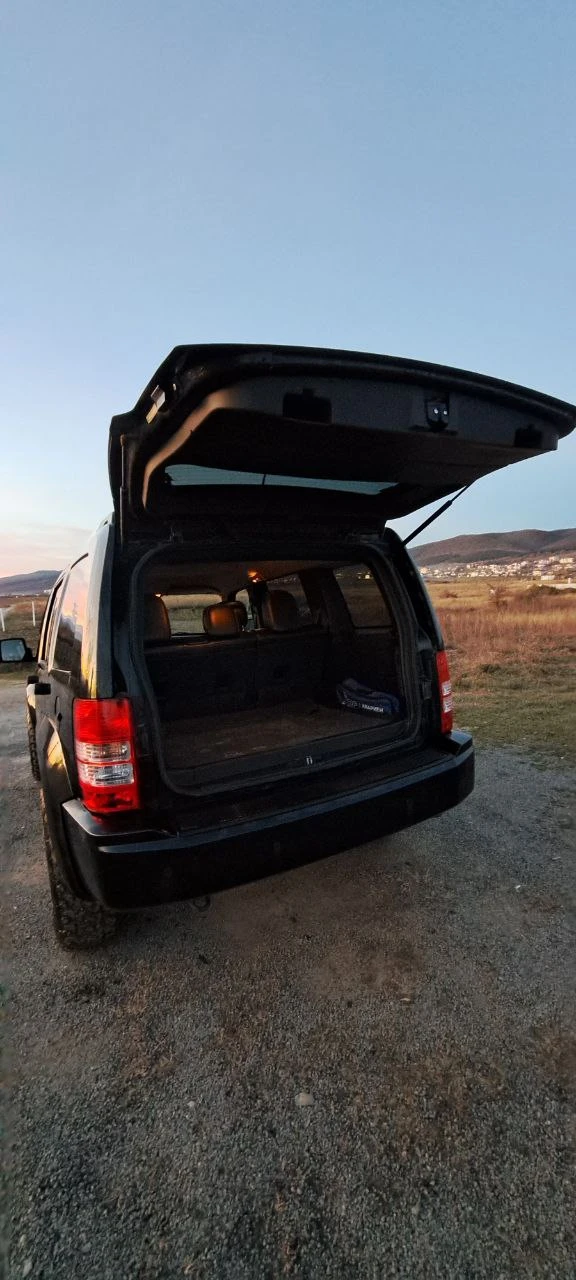 Jeep Cherokee, снимка 12 - Автомобили и джипове - 54339292