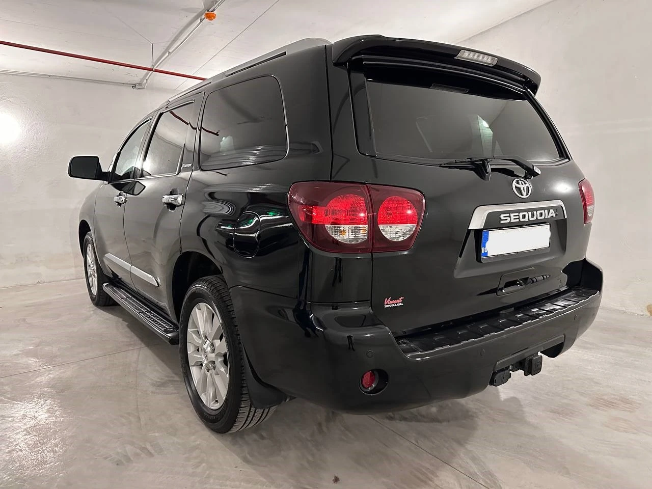 Toyota Sequoia 5.7 V8 4x4 Platinum* 26000km* НАЛИЧНА - изображение 4