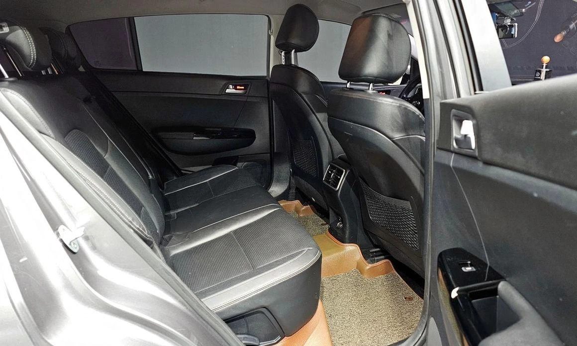 Kia Sportage Diesel 2WD Noblesse  * -   *  | Mobile.bg   11