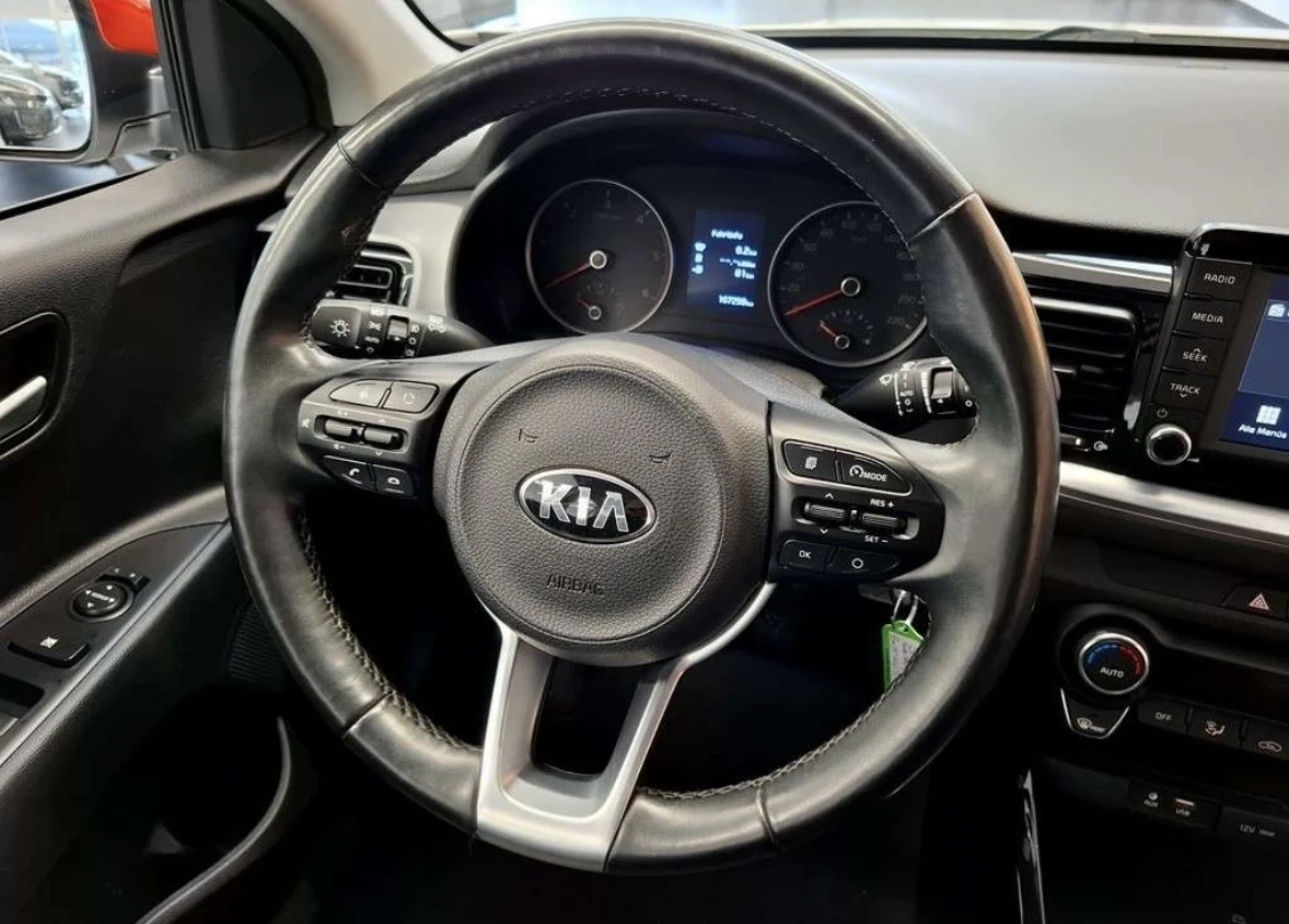Kia Stonic 1.6Дизел | Mobile.bg — изображение 10