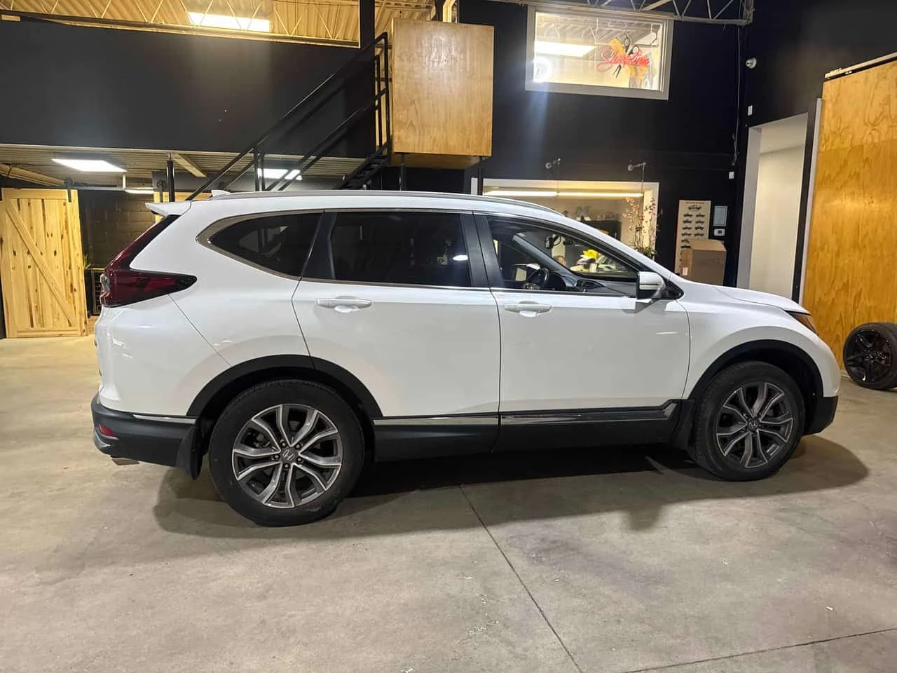 Honda Cr-v | AWD | DISTRONIC | ПОДГРЕВ | ПАНОРАМА | , снимка 3 - Автомобили и джипове - 54426861