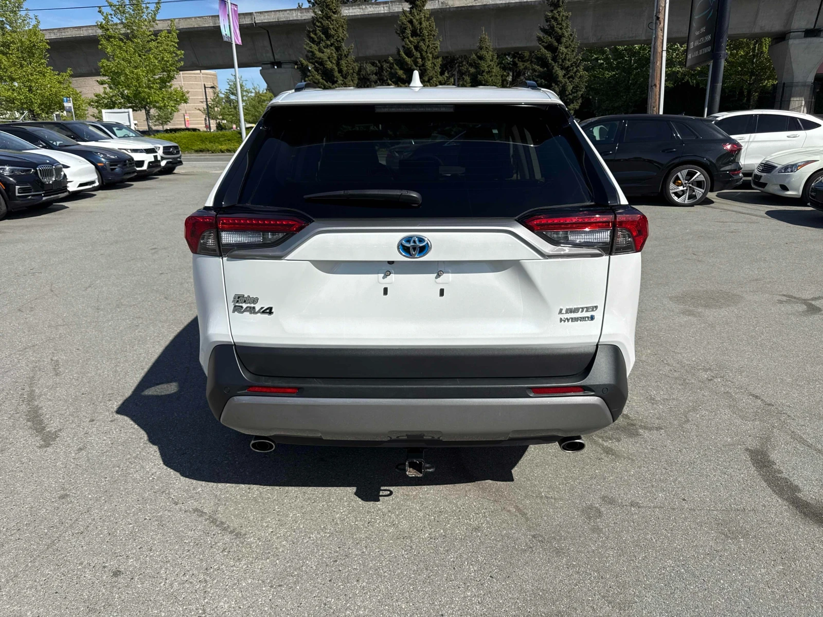 Toyota Rav4 Hybrid Limited * CARFAX * АВТО КРЕДИТ * Цена до БГ, снимка 5 - Автомобили и джипове - 54577434