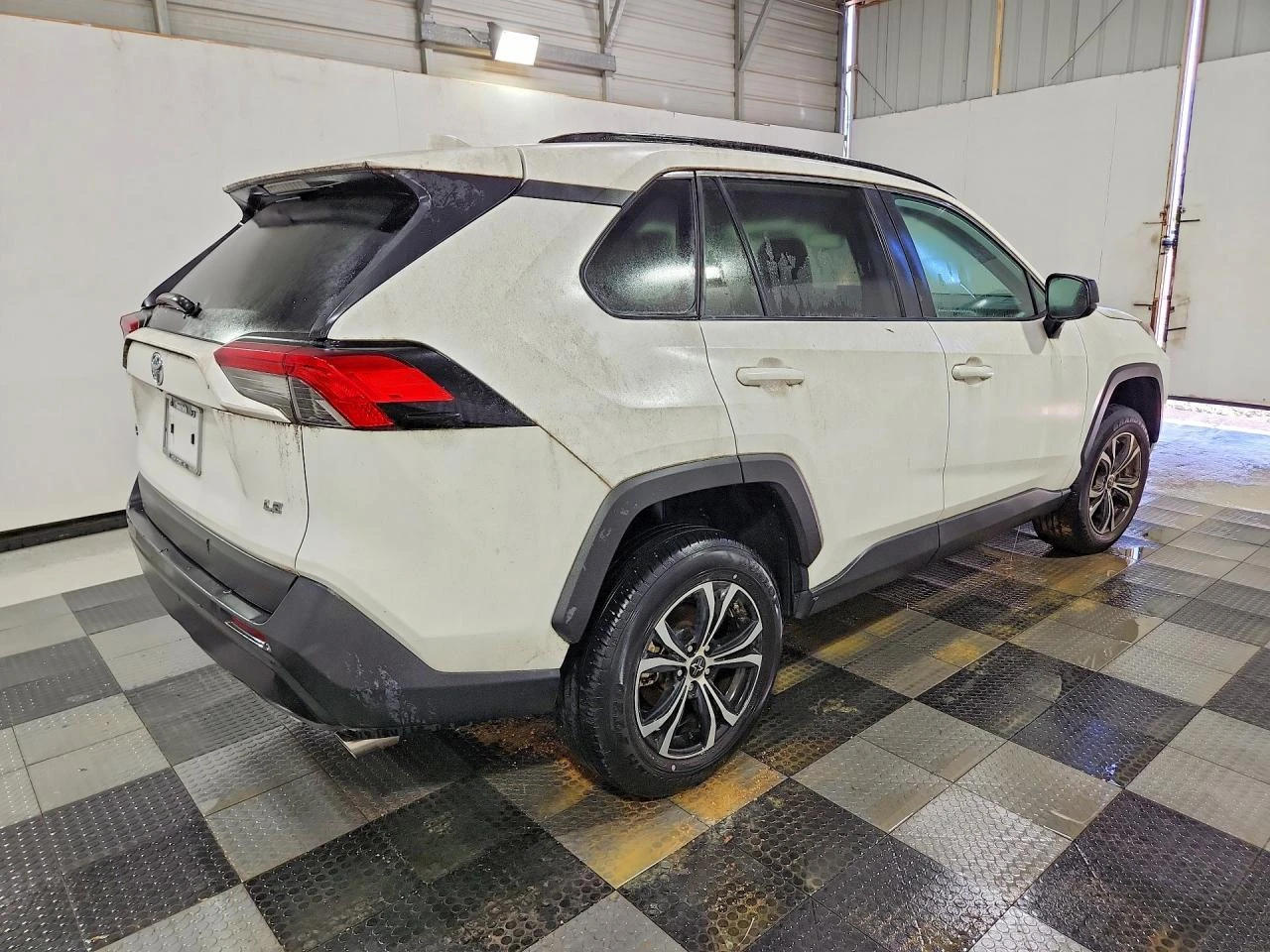 Toyota Rav4 LE, снимка 5 - Автомобили и джипове - 54667337
