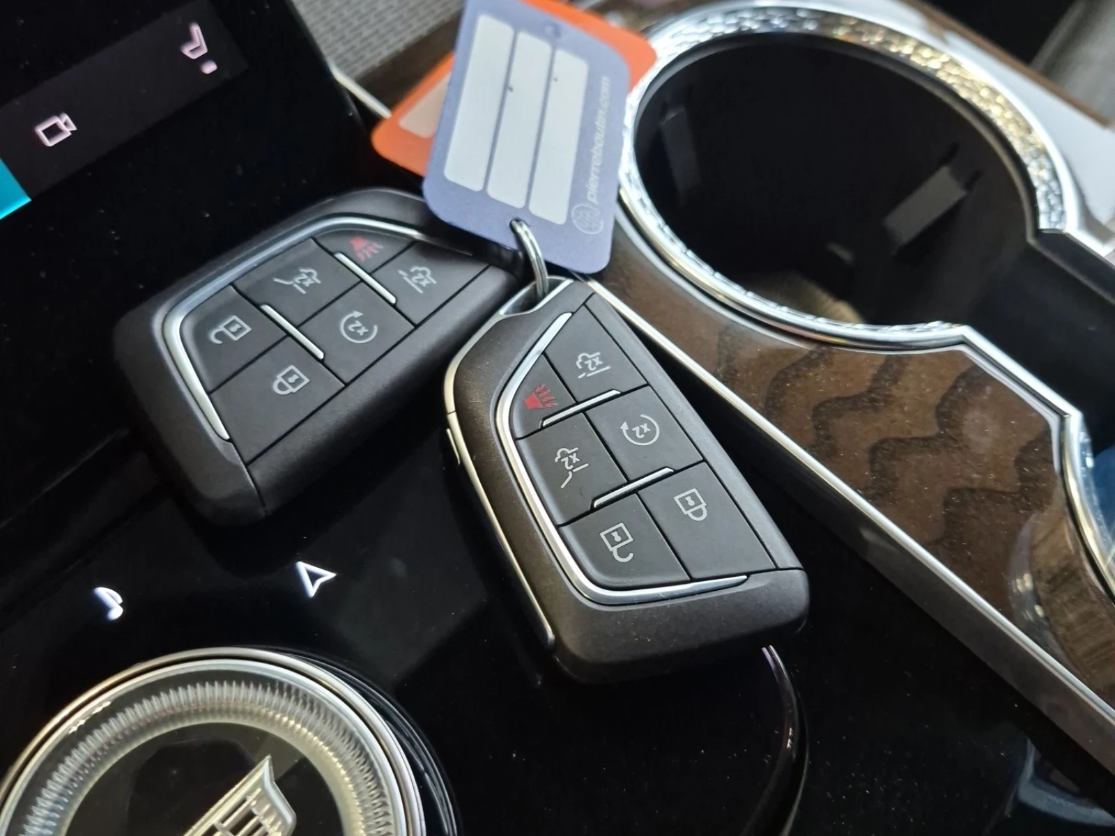 Cadillac Escalade 6.2L 8cyl 4WD | Mobile.bg � ����������� 8