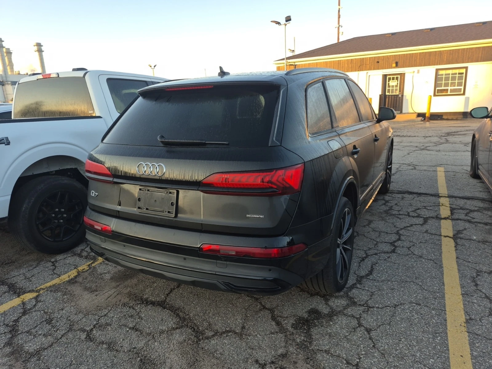 Audi Q7 * 45TFSI * CARFAX * Един собственик * От VW * , снимка 3 - Автомобили и джипове - 56111397