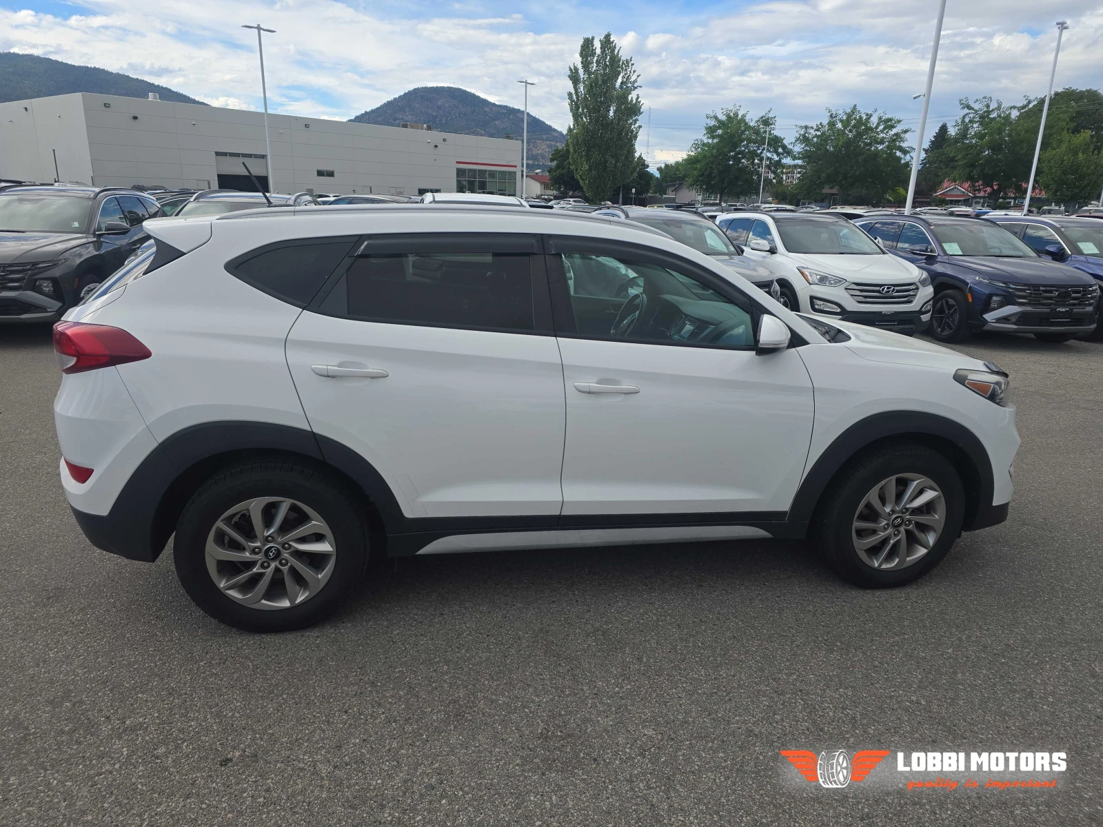 Hyundai Tucson, снимка 3 - Автомобили и джипове - 56297309