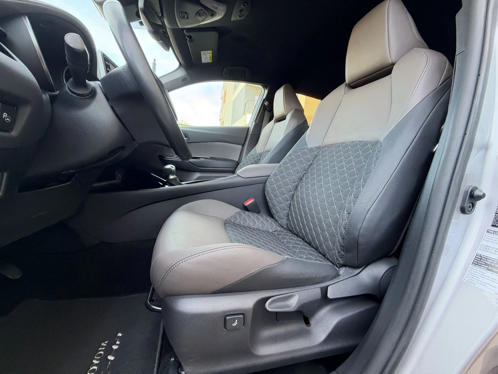 Toyota C-HR FACELIFT-1.8-HYBRID-FULL-LED-���������- | Mobile.bg � ����������� 13