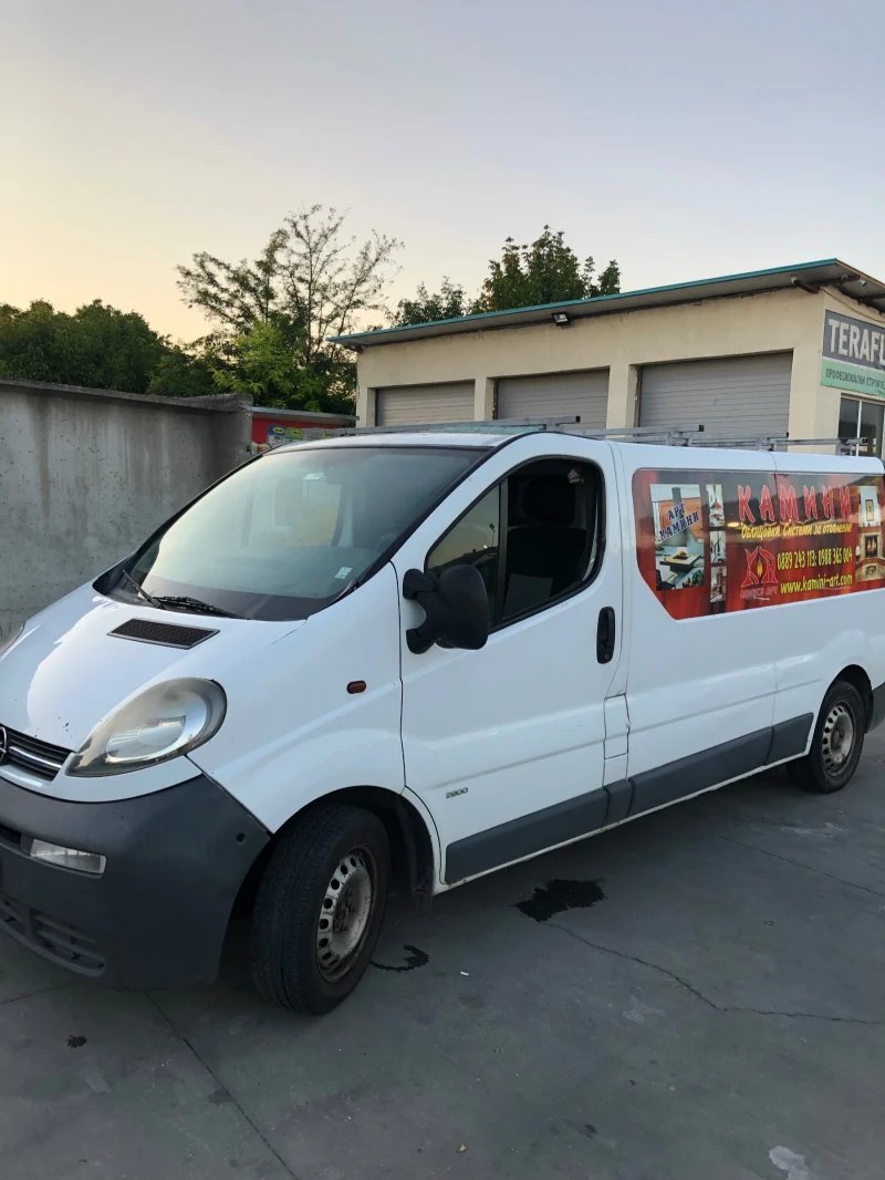 Opel Vivaro, снимка 2 - Бусове и автобуси - 47420644