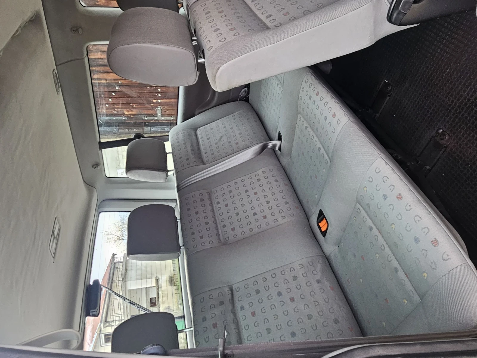 VW T4 Caravele 9 mes, снимка 16 - Бусове и автобуси - 53932614