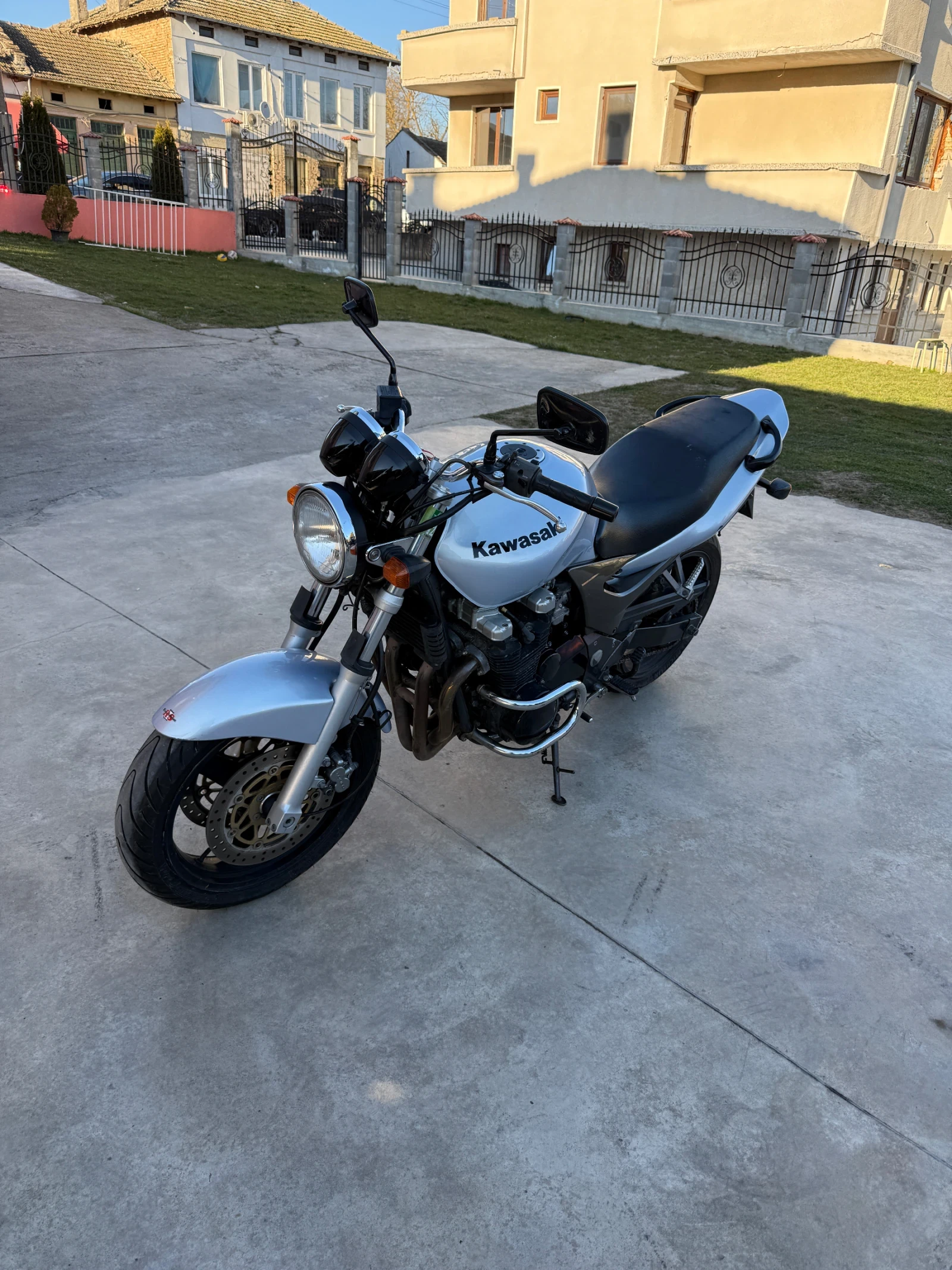 Kawasaki Zr 700, снимка 8 - Мотоциклети и мототехника - 53811550