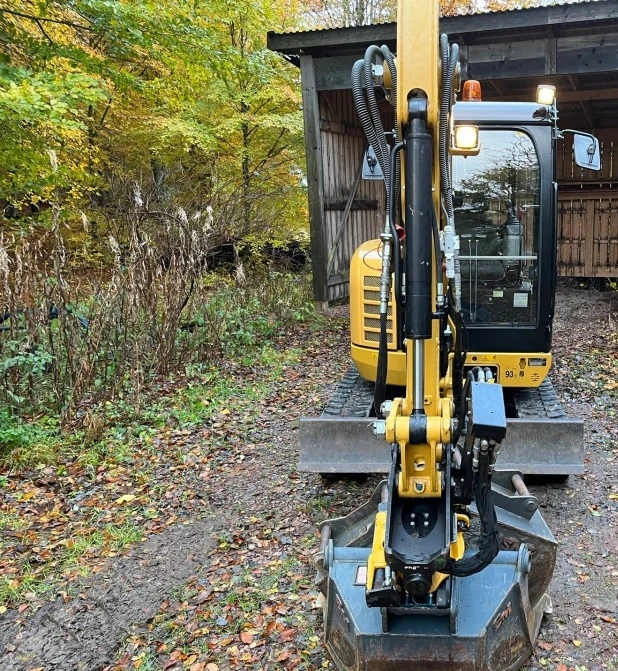 Багер JCB 302.7D, снимка 5 - Индустриална техника - 56305293