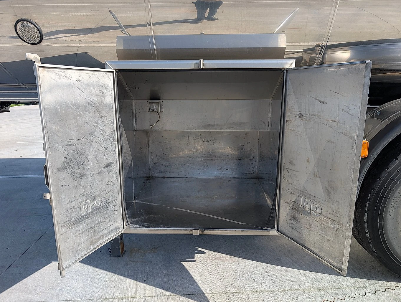 Полуремарке MAGYAR 24000 литра/МЛЯКО, снимка 13 - Ремаркета - 53843078