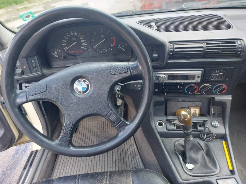 BMW 524, снимка 6 - Автомобили и джипове - 47425166