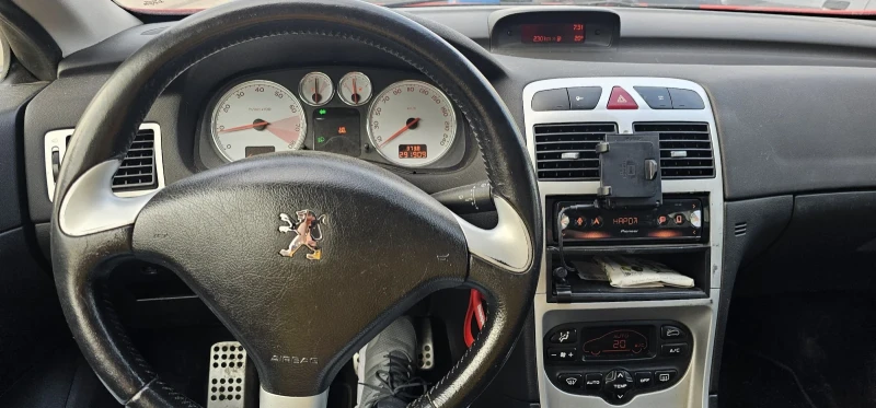 Peugeot 307 2.0 CC, снимка 2 - Автомобили и джипове - 51123021