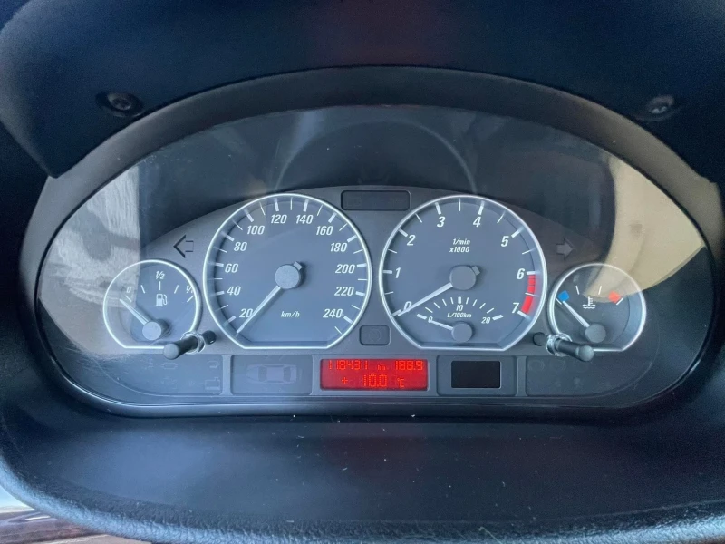 BMW 330 330CI Колекционерска, снимка 11 - Автомобили и джипове - 50679570