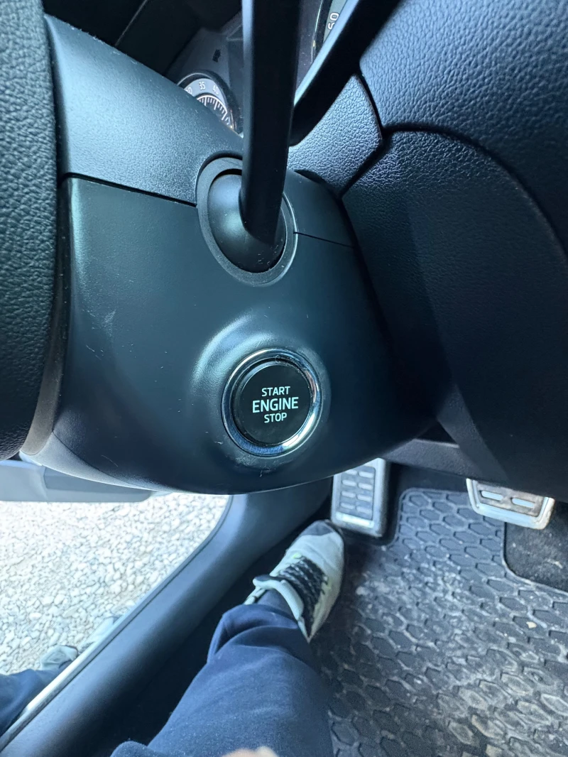 Skoda Octavia 2.0D Lim.StayPan, снимка 9 - Автомобили и джипове - 52742739