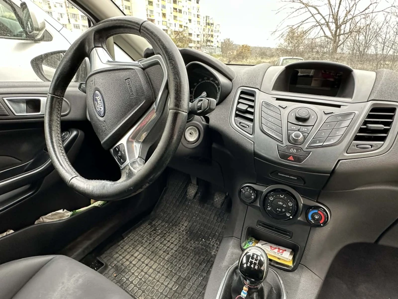 Ford Fiesta, снимка 6 - Автомобили и джипове - 53246446