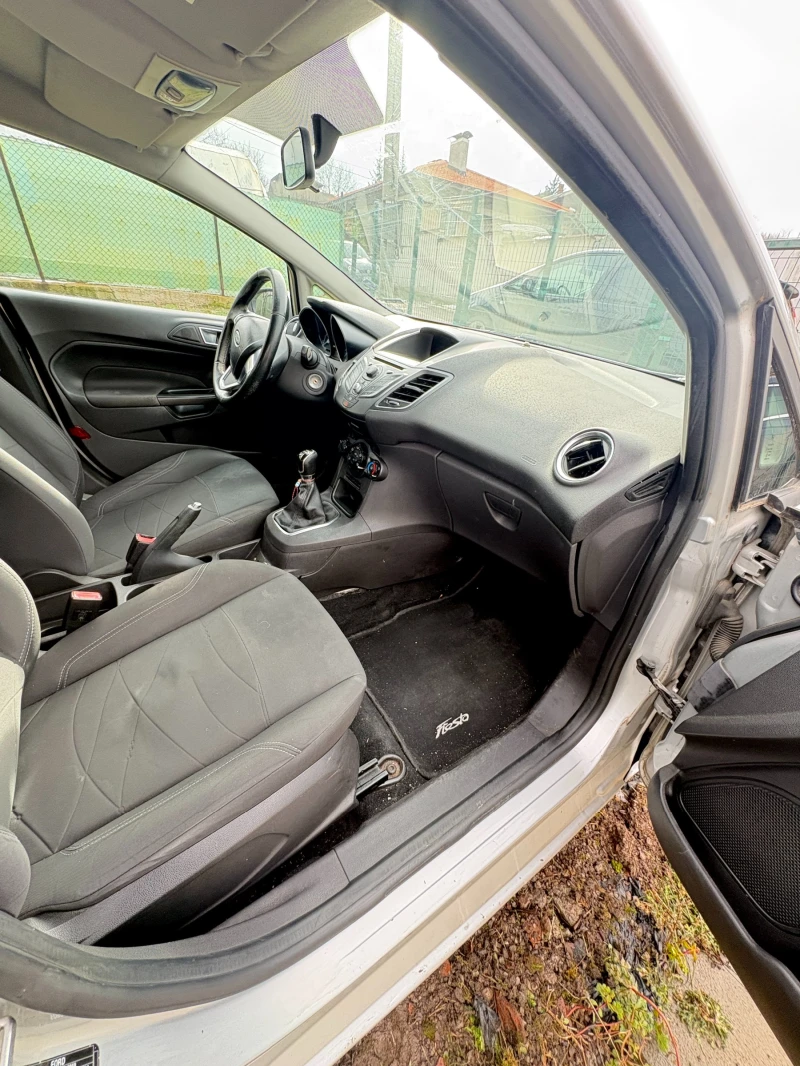 Ford Fiesta, снимка 13 - Автомобили и джипове - 53246446