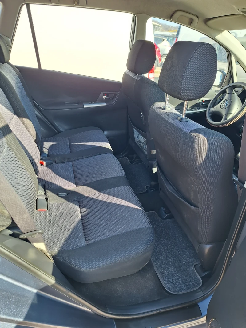 Toyota Corolla verso 2.0D-4D, снимка 12 - Автомобили и джипове - 53446118