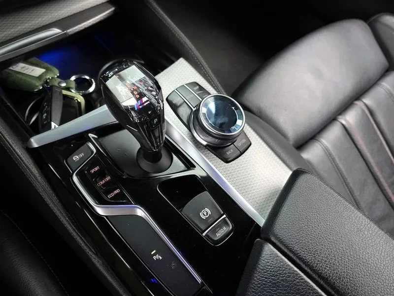 BMW 520 I xDrive M Sports - изображение 9
