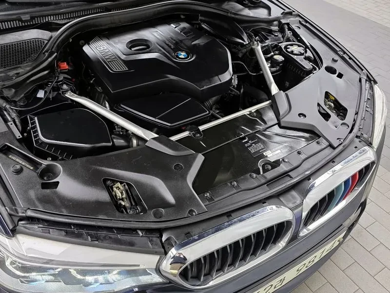 BMW 520 I xDrive M Sports - изображение 6