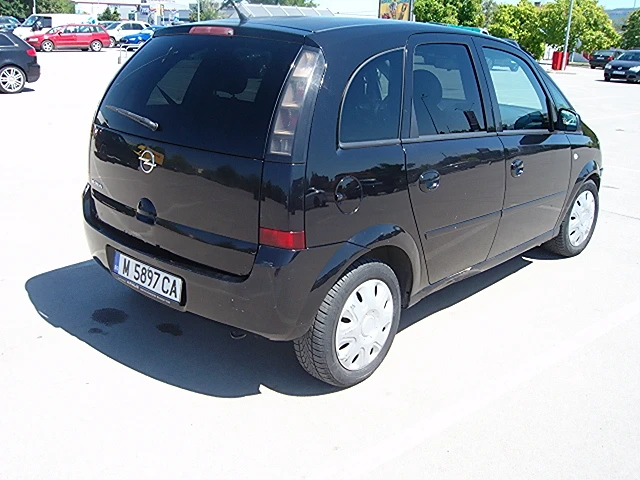 Opel Meriva 1, 7 клима, снимка 11 - Автомобили и джипове - 55704537