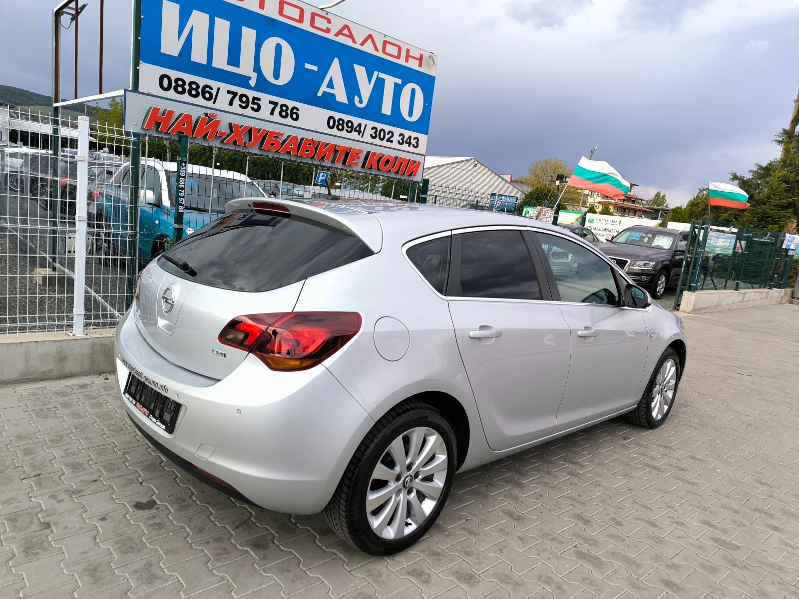 Opel Astra 1, 7 TDCi-110k.c.6 СКОРОСТИ, ФЕЙСЛИФТ, ЕВРО 5В! - изображение 6