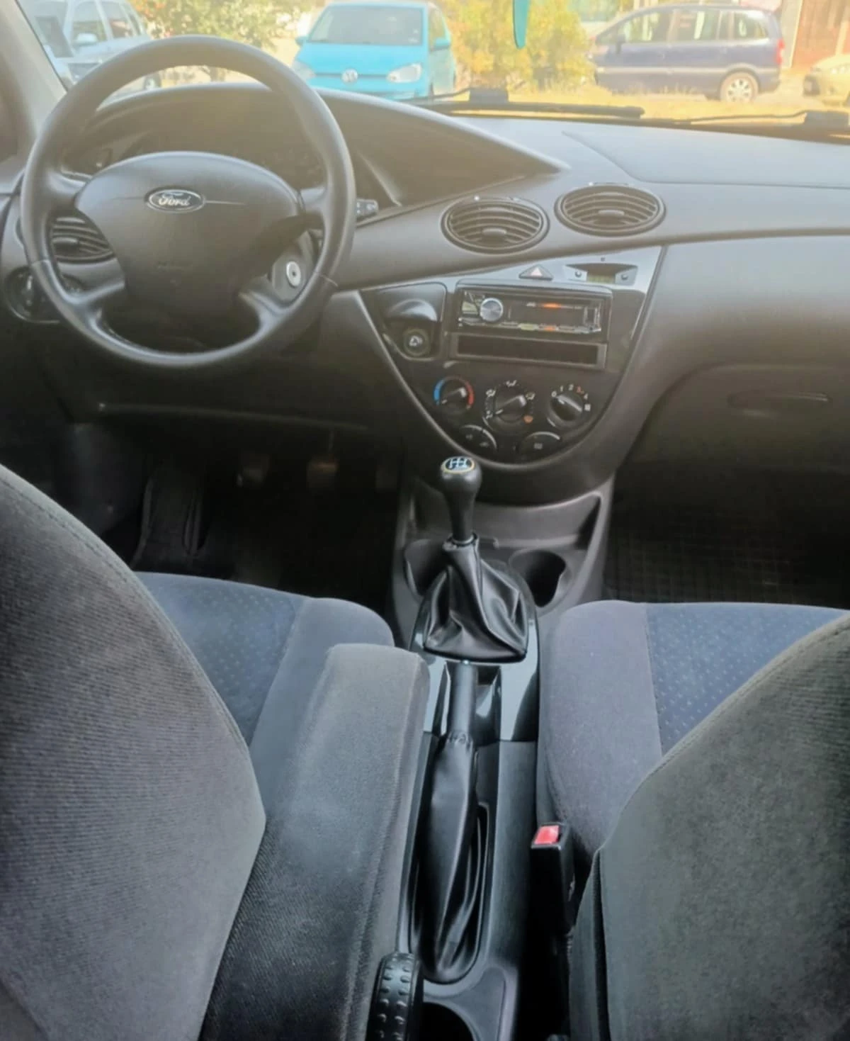 Ford Focus GHIA - изображение 6