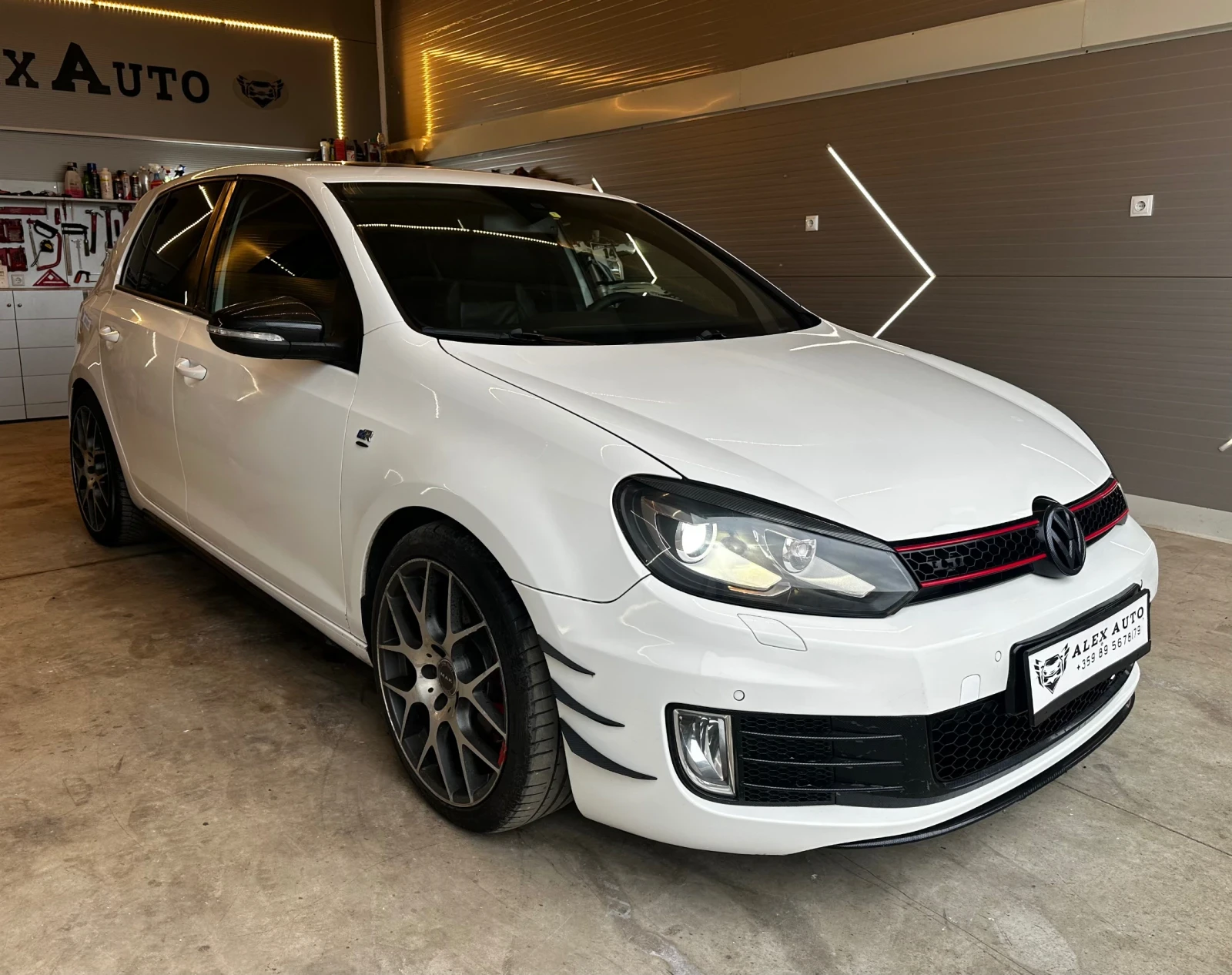 VW Golf 2.0GTI//Automatic//Full// - изображение 2