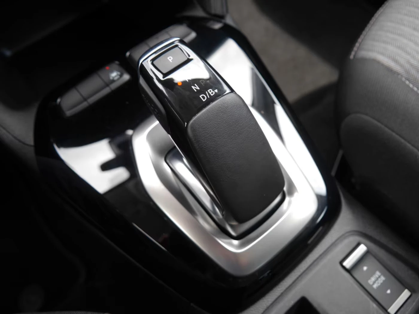 Opel Corsa eEdition/136HP/CAM/NAVI/LED/ACC/CPLAY/428g | Mobile.bg   13