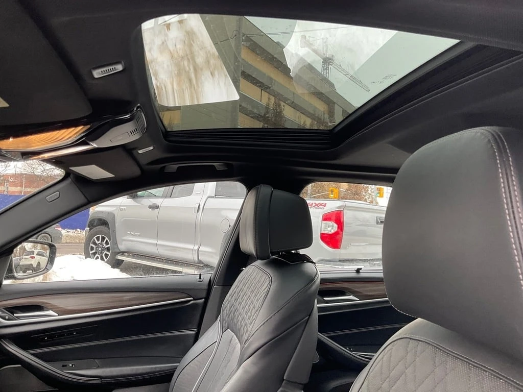 BMW 530 * 530i xDrive M PKG! LTHR! NAV! BACK UP CAM! HUD!  | Mobile.bg � ����������� 13