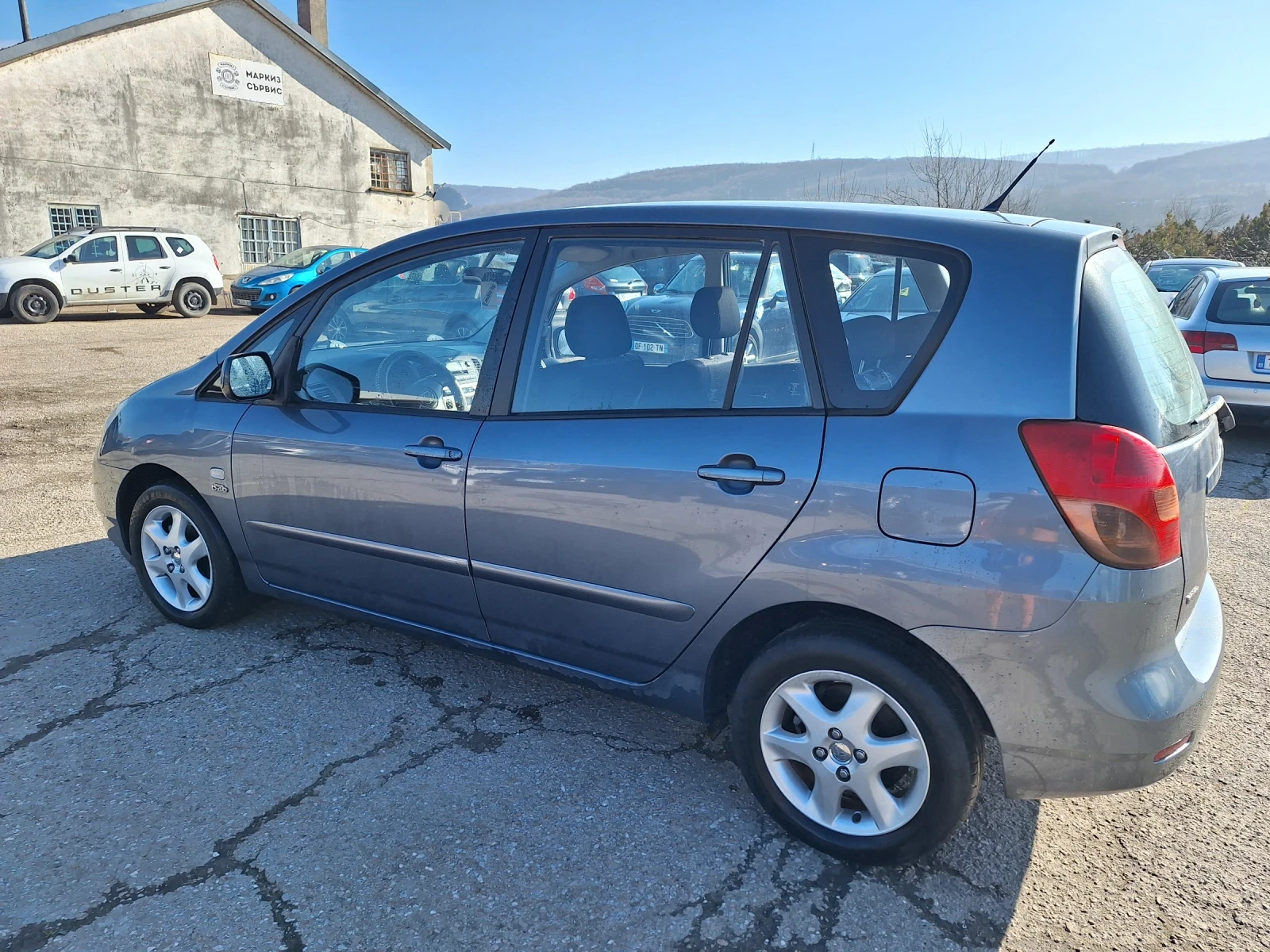 Toyota Corolla verso 2.0D-4D | Mobile.bg � ����������� 4
