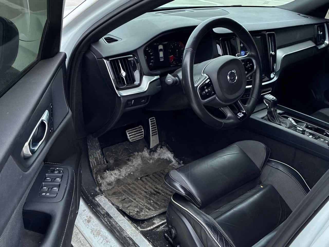 Volvo S60 R Design | ПОДГРЕВ| ШИБЕДАХ + КЛИП НА МОТОР + ГУМИ - изображение 6