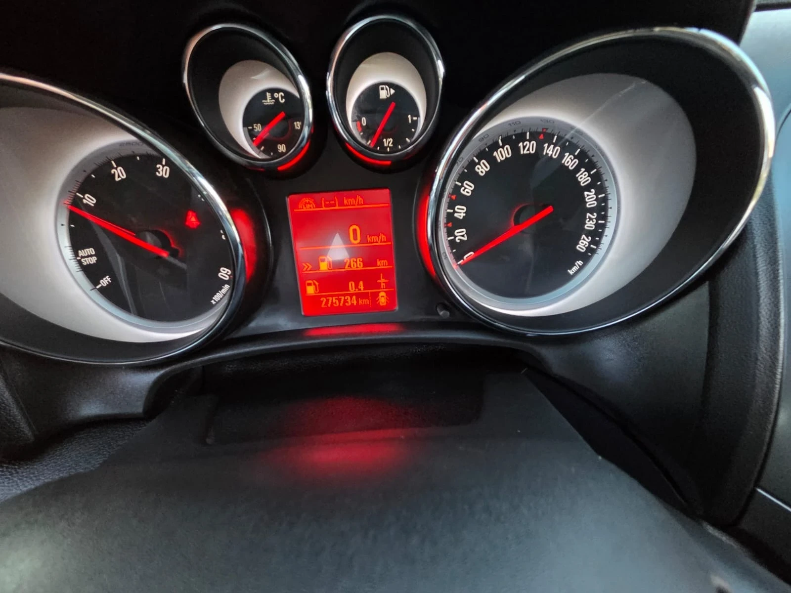 Opel Astra 1.7 CDTI 11.2013 SPORT LINE, снимка 11 - Автомобили и джипове - 53801966