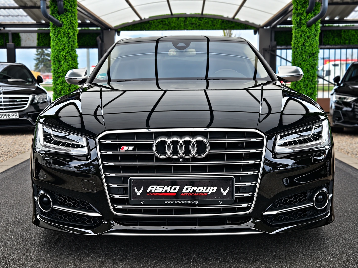 Audi S8 PLUS/ABT700PS/MATRIX/360CAM/DISTR/МАСАЖ/ОБДУХ/ВАКУ, снимка 2 - Автомобили и джипове - 54258063