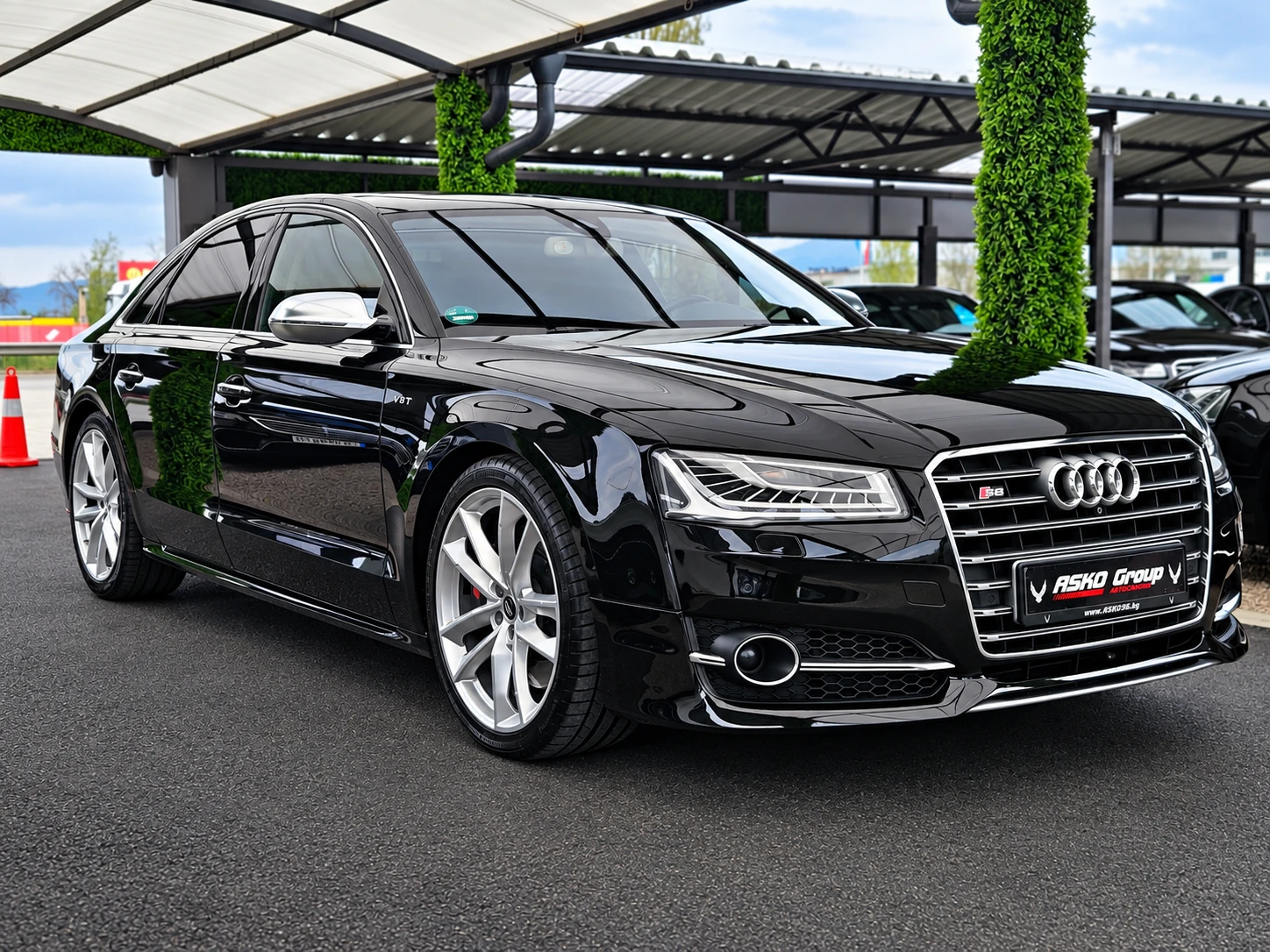 Audi S8 PLUS/ABT700PS/MATRIX/360CAM/DISTR/МАСАЖ/ОБДУХ/ВАКУ, снимка 3 - Автомобили и джипове - 54258063