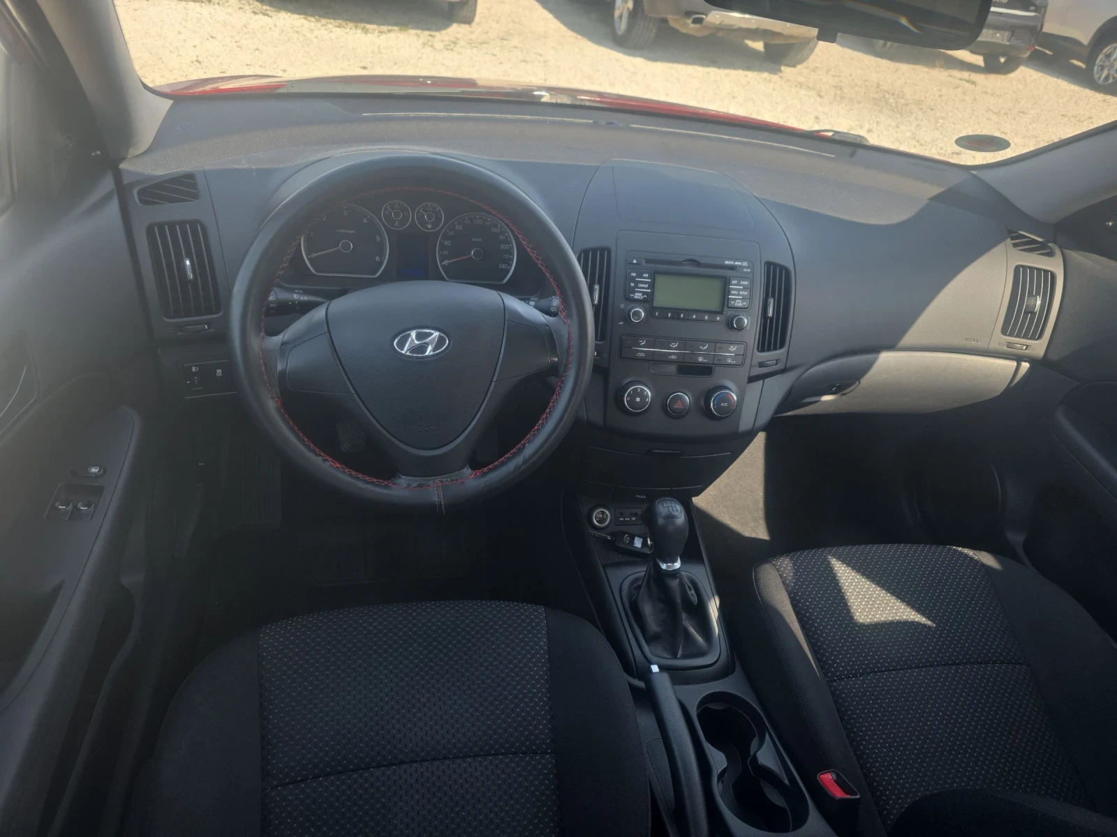 Hyundai I30 1.6GRDI klima, снимка 10 - Автомобили и джипове - 54344215