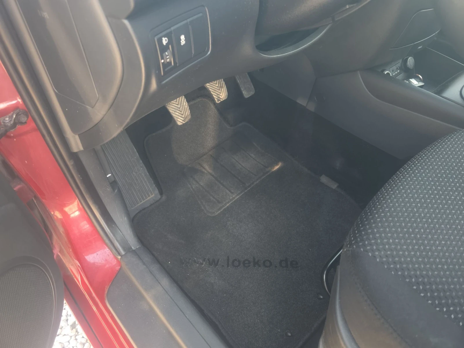 Hyundai I30 1.6GRDI klima, снимка 13 - Автомобили и джипове - 54344215