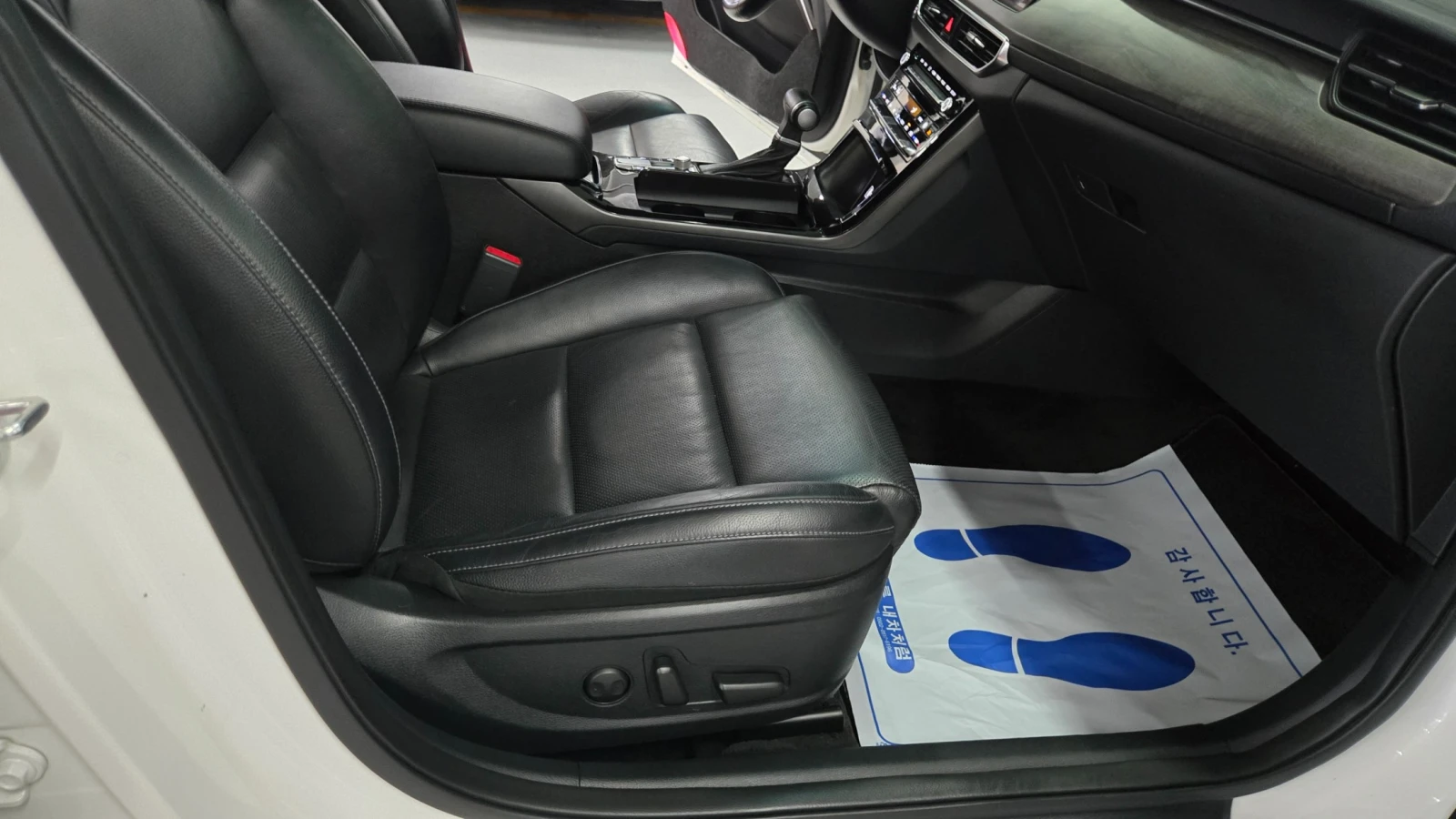 Kia K7 2.5 GDI* PRESTIGE* КОЖА* ПОДГРЕВ* ОБДУХВАНЕ* 360, снимка 15 - Автомобили и джипове - 54906850