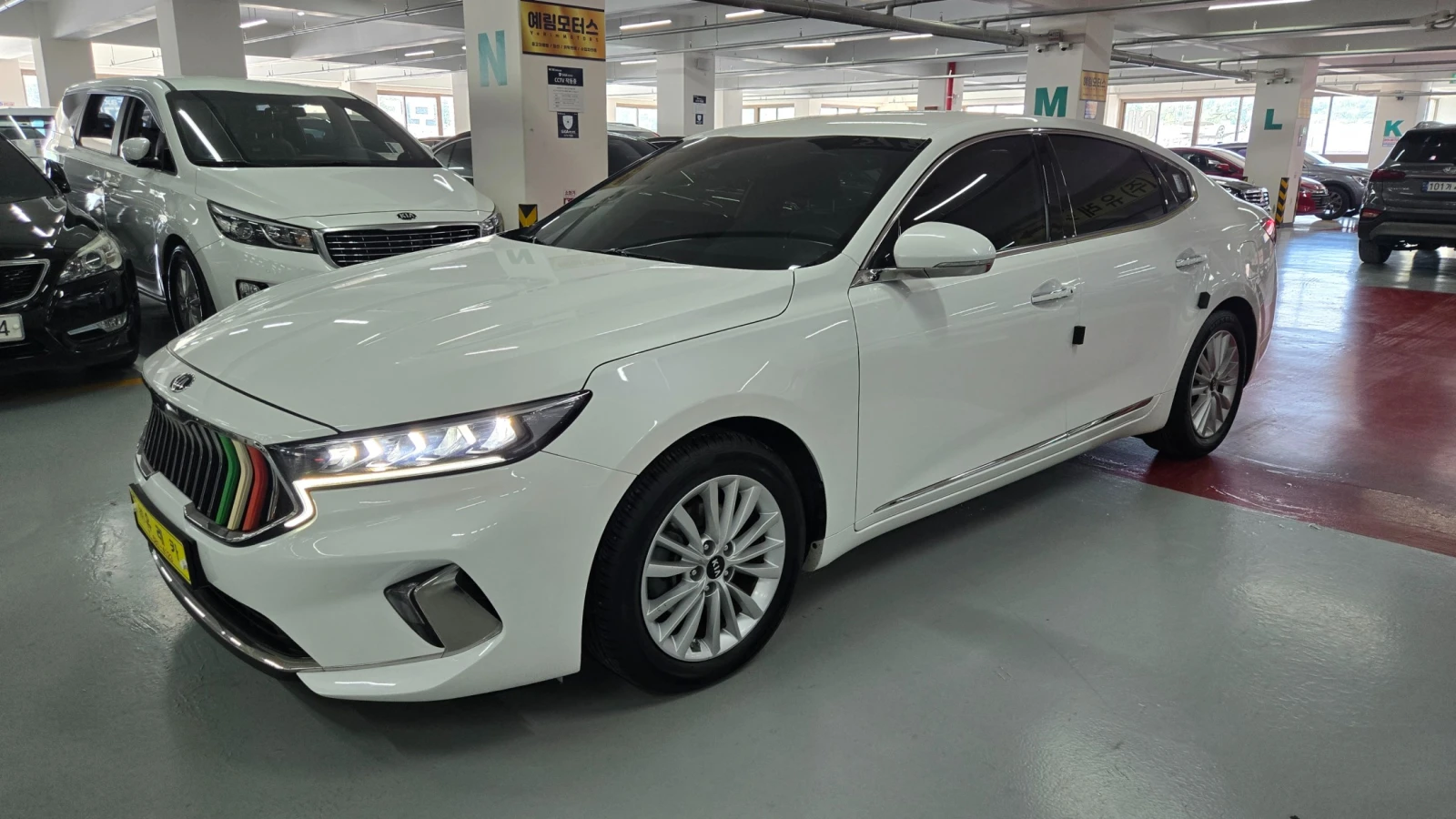 Kia K7 2.5 GDI* PRESTIGE* КОЖА* ПОДГРЕВ* ОБДУХВАНЕ* 360