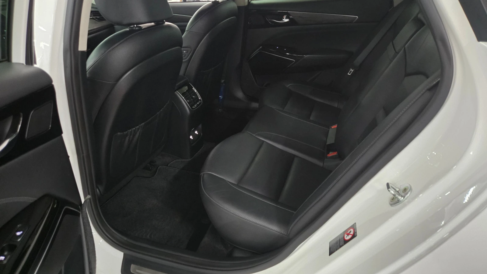 Kia K7 2.5 GDI* PRESTIGE* КОЖА* ПОДГРЕВ* ОБДУХВАНЕ* 360, снимка 14 - Автомобили и джипове - 54906850